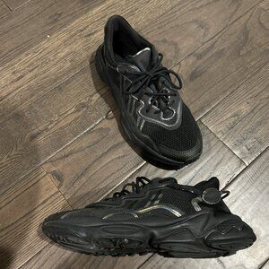 adidas Ozweego Sneakers Men's Size 10.5 Core Black FV9653